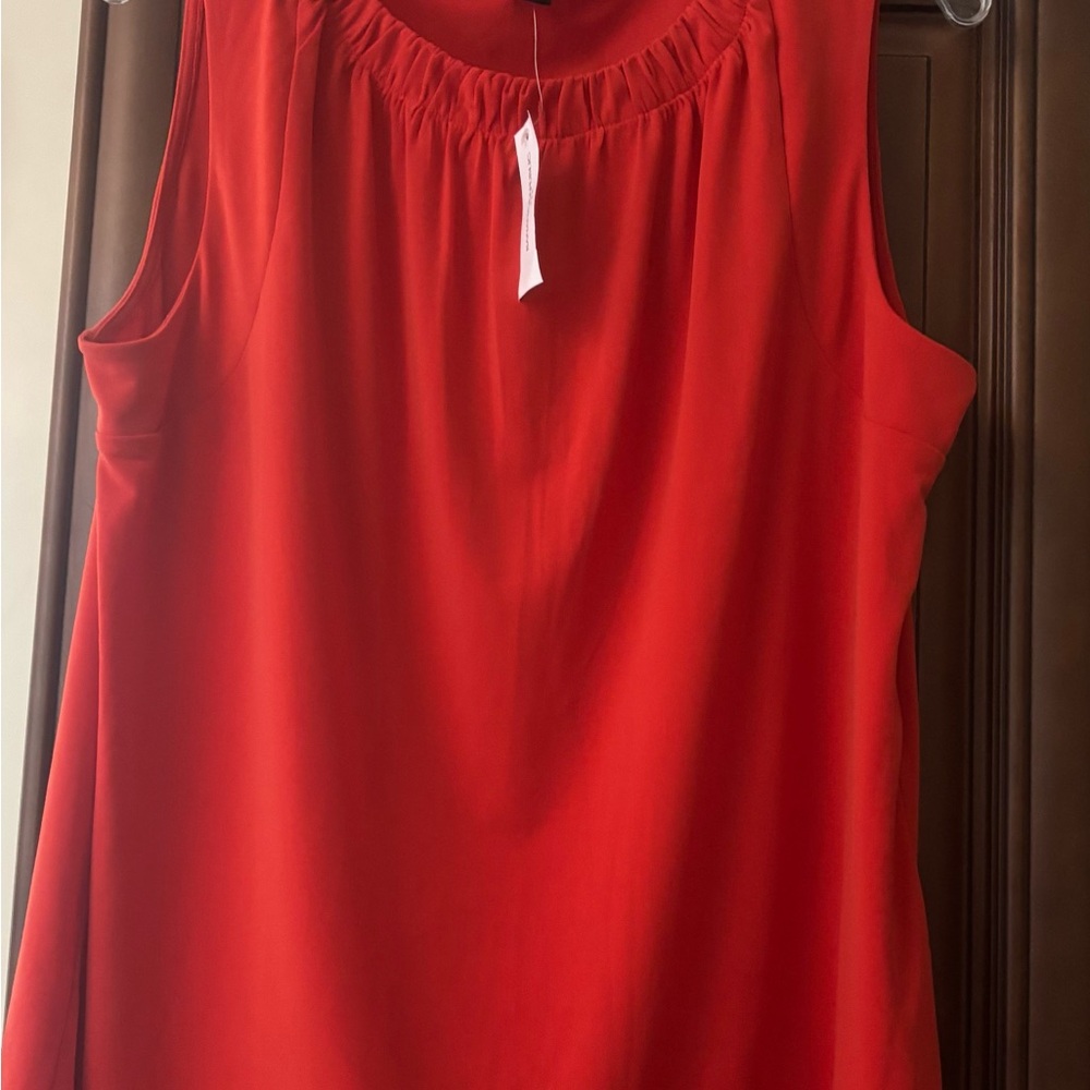 Banana Republic Scarlet Short Sleeve Top